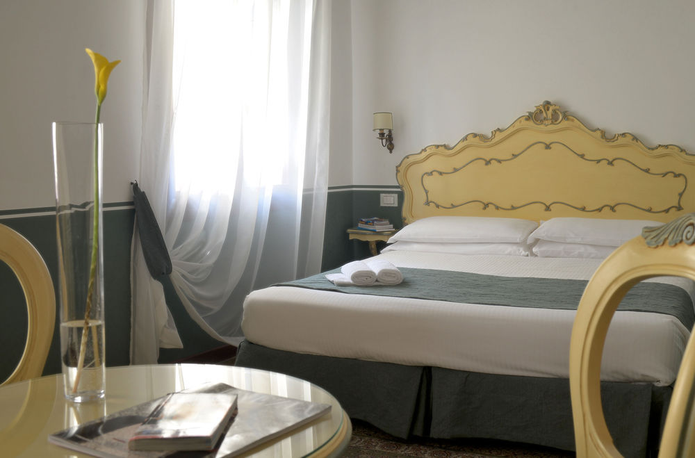 Ca' San Trovaso - 6 Rooms Venedig Exteriör bild