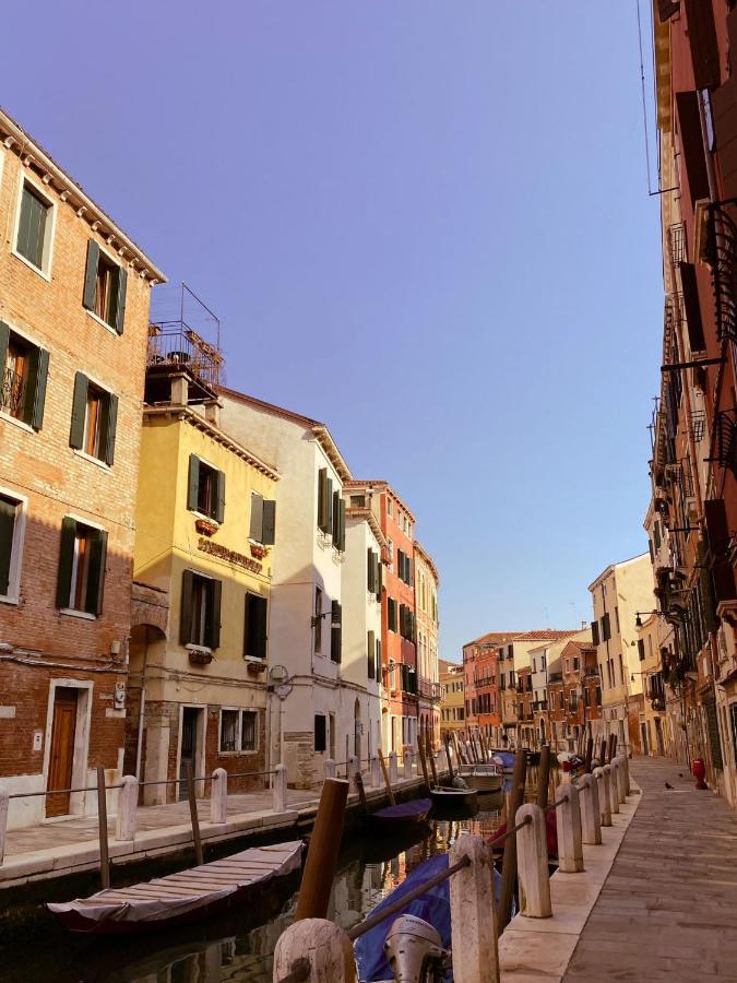 Ca' San Trovaso - 6 Rooms Venedig Exteriör bild